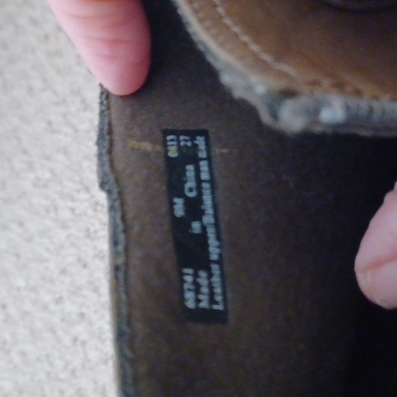 Clarks Woman Bendables Olive leather Ankle Boots with inside zip. SIZE 9 - Picture 6 of 10